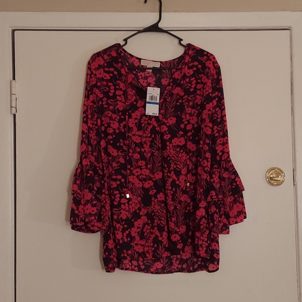 Michael Kors extra large bow style blouse